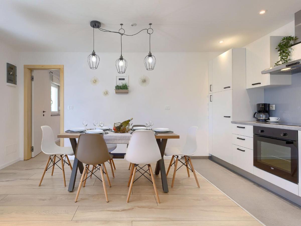 Holiday Home Laura By Interhome Pula Zewnętrze zdjęcie