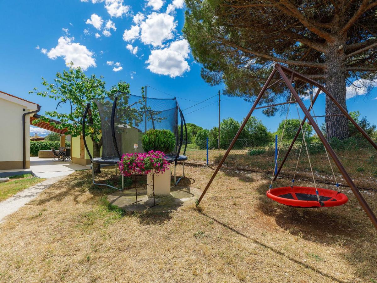 Holiday Home Laura By Interhome Pula Zewnętrze zdjęcie