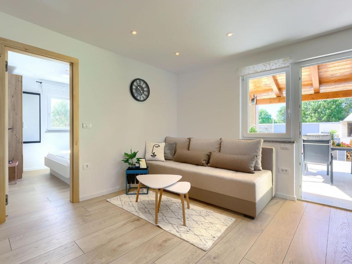 Holiday Home Laura By Interhome Pula Zewnętrze zdjęcie